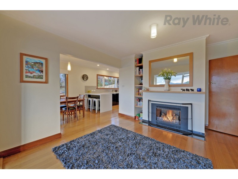 14 Waverley Avenue, Mount Stuart TAS 7000