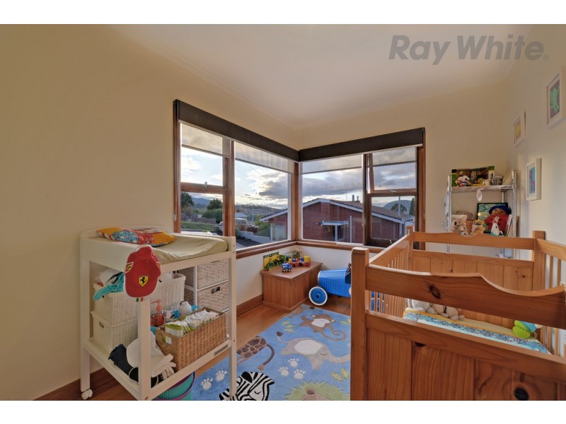 14 Waverley Avenue, Mount Stuart TAS 7000