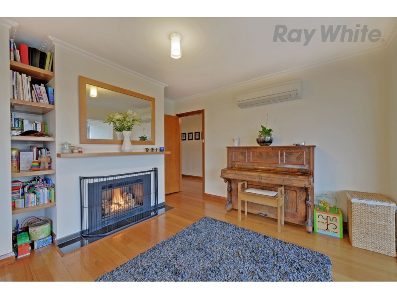14 Waverley Avenue, Mount Stuart TAS 7000