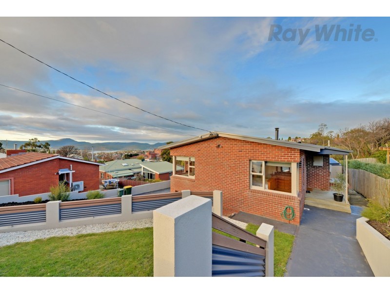 14 Waverley Avenue, Mount Stuart TAS 7000