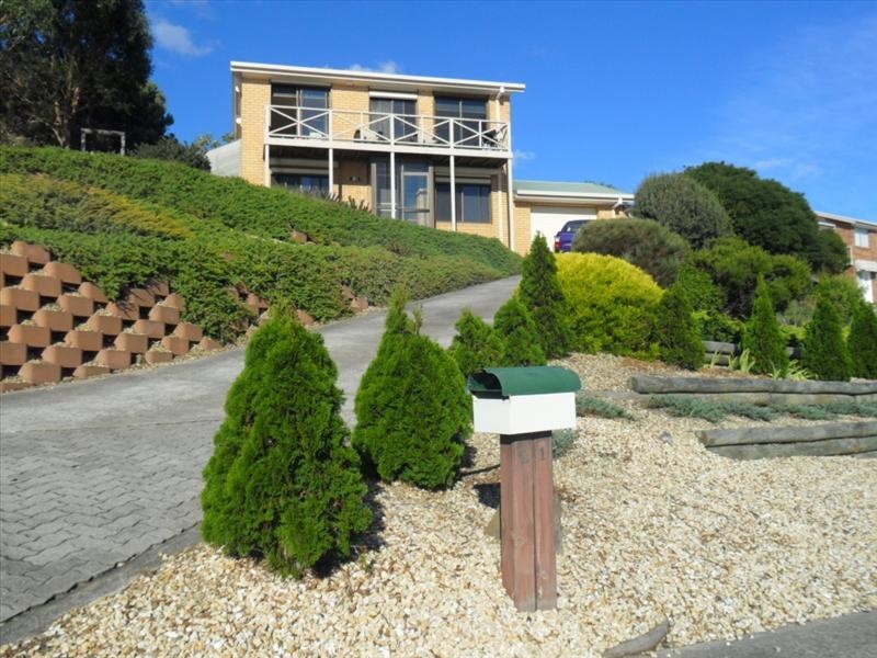 21 Vaughan Court, Tranmere TAS 7018