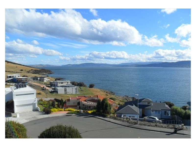 21 Vaughan Court, Tranmere TAS 7018