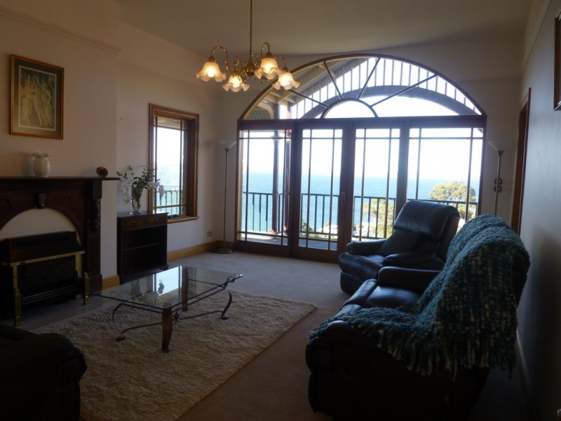 7 Pauldon Drive, Sandy Bay TAS 7005