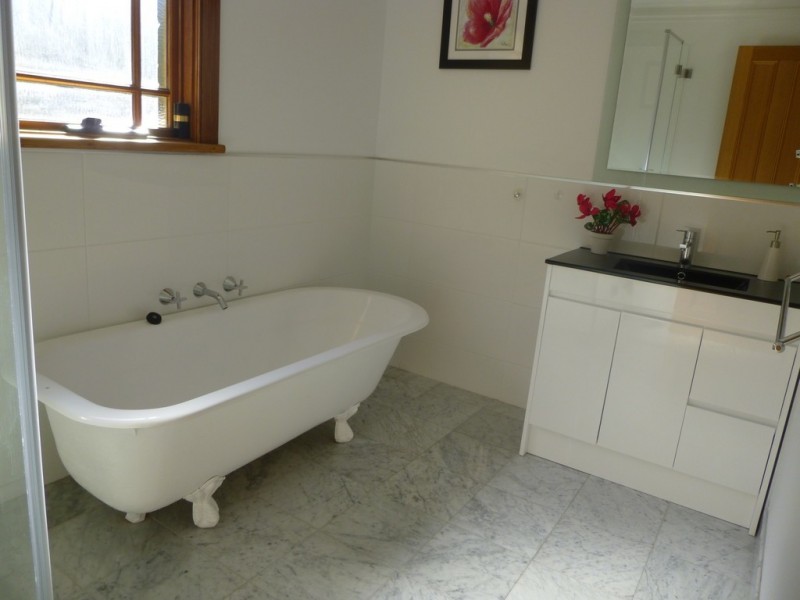 7 Pauldon Drive, Sandy Bay TAS 7005