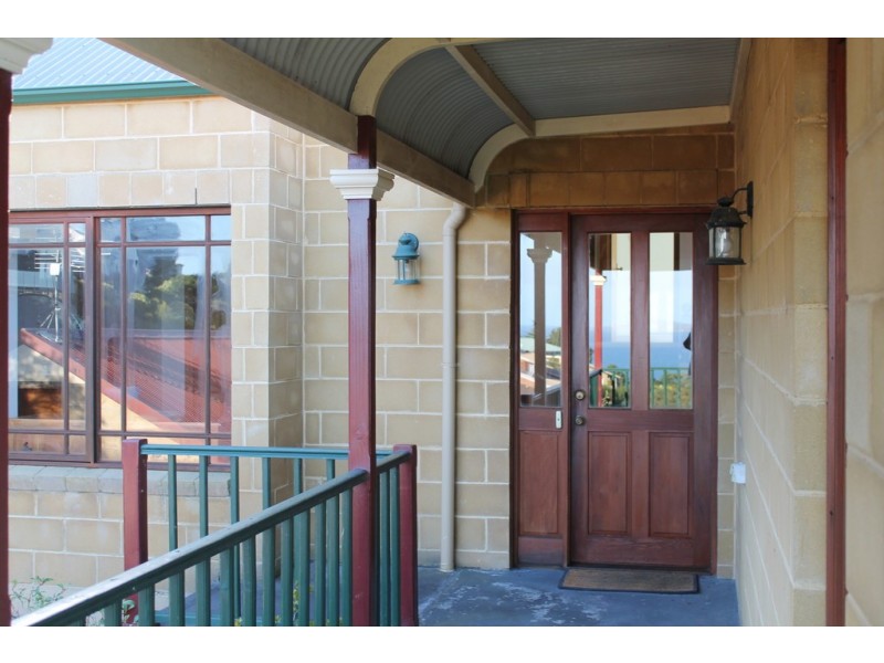 7 Pauldon Drive, Sandy Bay TAS 7005