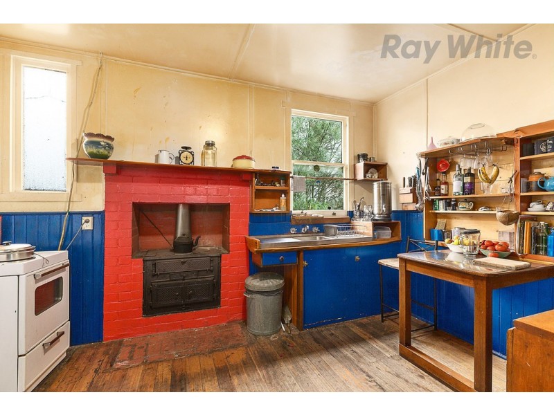 50 Roslyn Avenue, Kingston Beach TAS 7050