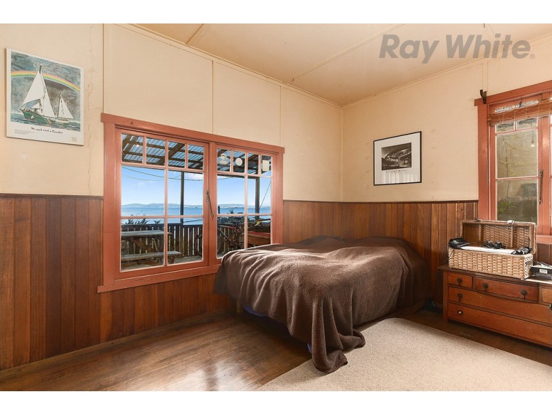50 Roslyn Avenue, Kingston Beach TAS 7050