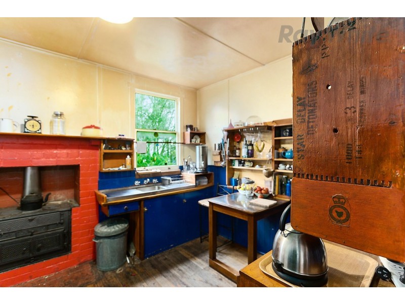 50 Roslyn Avenue, Kingston Beach TAS 7050