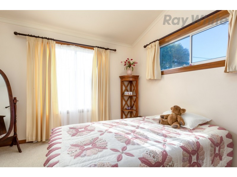 8 Meethenar Street, Carlton TAS 7173