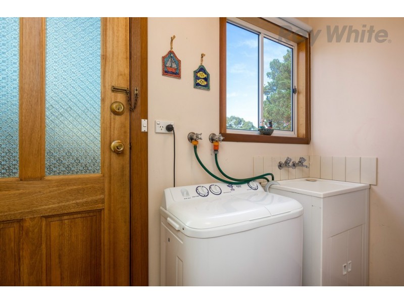 8 Meethenar Street, Carlton TAS 7173