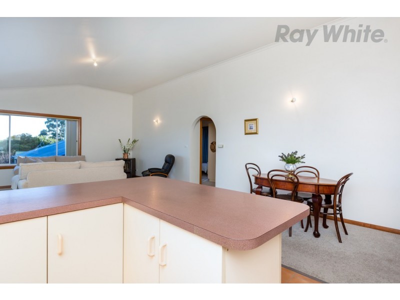 8 Meethenar Street, Carlton TAS 7173