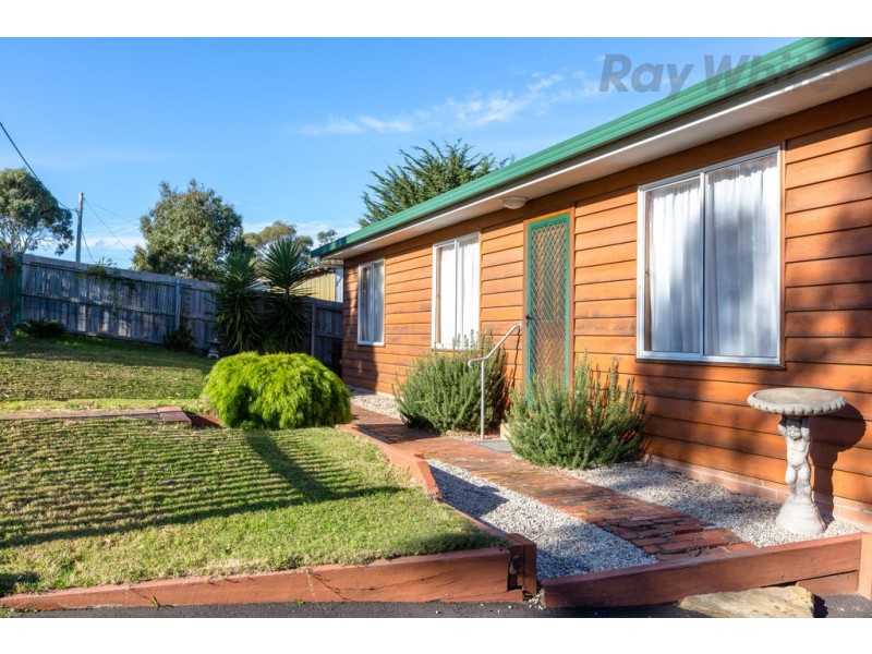 8 Meethenar Street, Carlton TAS 7173