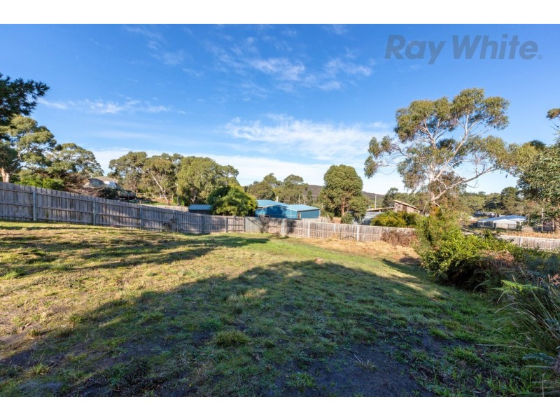 8 Meethenar Street, Carlton TAS 7173