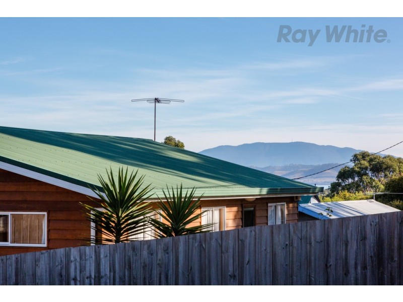 8 Meethenar Street, Carlton TAS 7173