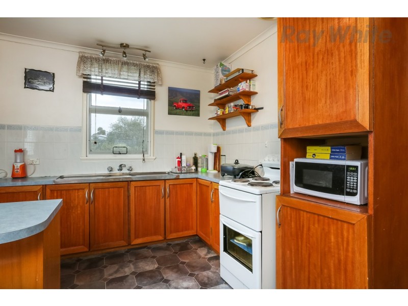 11 Maroni Road, Berriedale TAS 7011