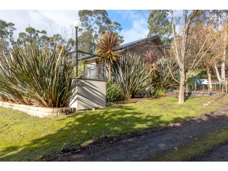 42 Manuka Road, Oyster Cove TAS 7150
