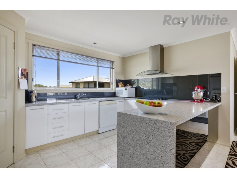 8 Kristen Court, Claremont TAS 7011