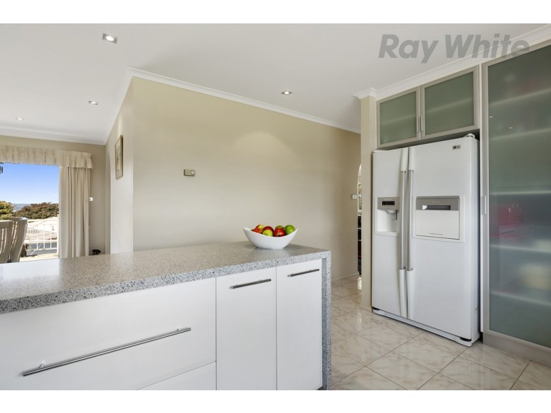 8 Kristen Court, Claremont TAS 7011