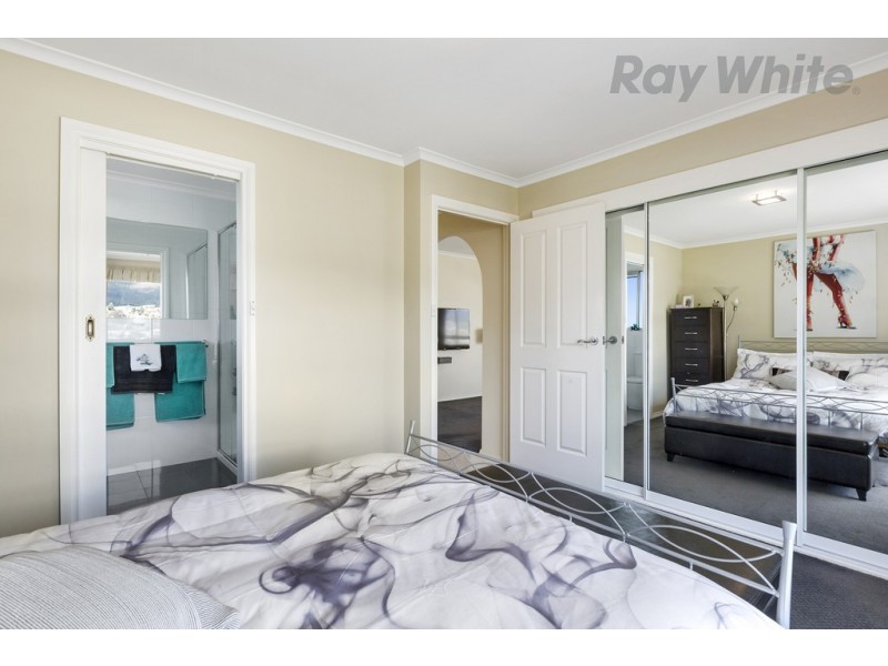 8 Kristen Court, Claremont TAS 7011