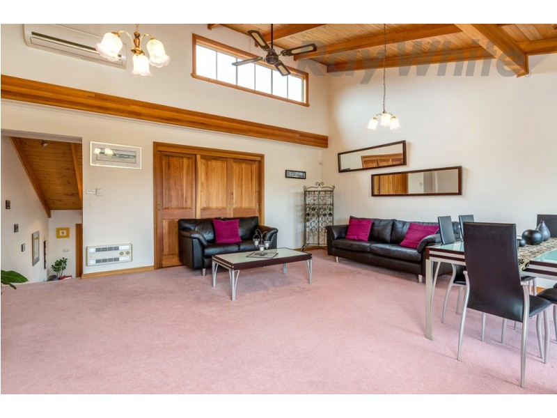 3/84 Malunna Road, Lindisfarne TAS 7015