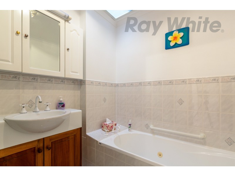 3/84 Malunna Road, Lindisfarne TAS 7015