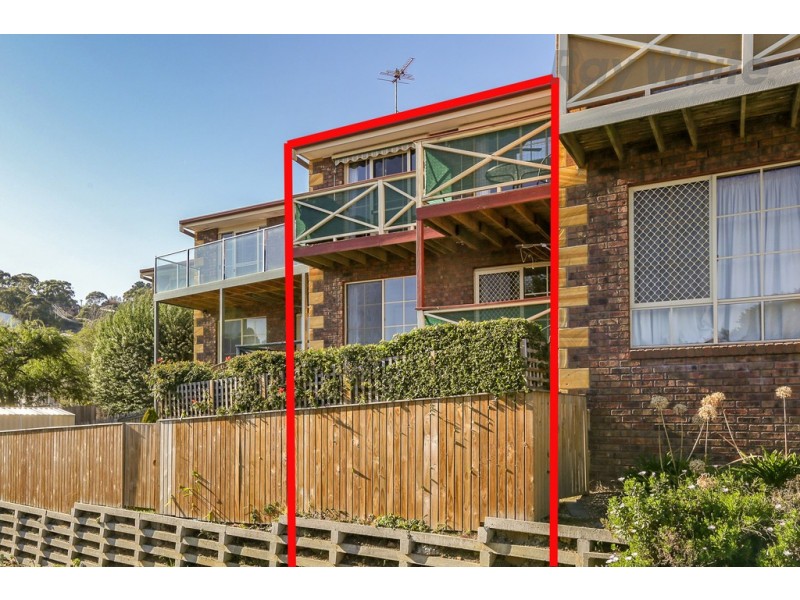 3/84 Malunna Road, Lindisfarne TAS 7015