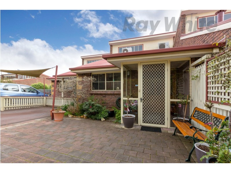 3/84 Malunna Road, Lindisfarne TAS 7015