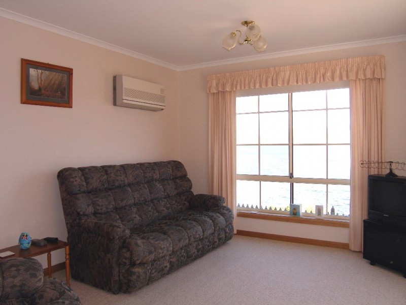 2/79 Tranmere Road, Tranmere TAS 7018
