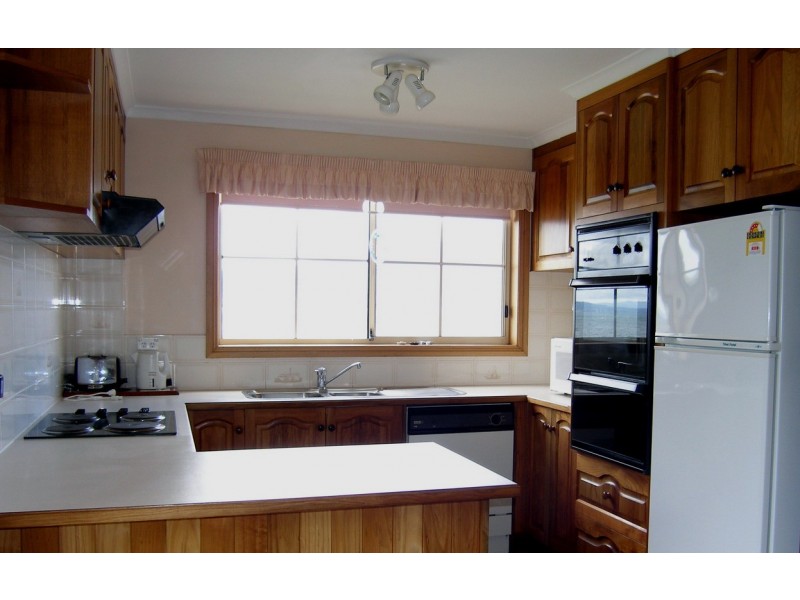 2/79 Tranmere Road, Tranmere TAS 7018