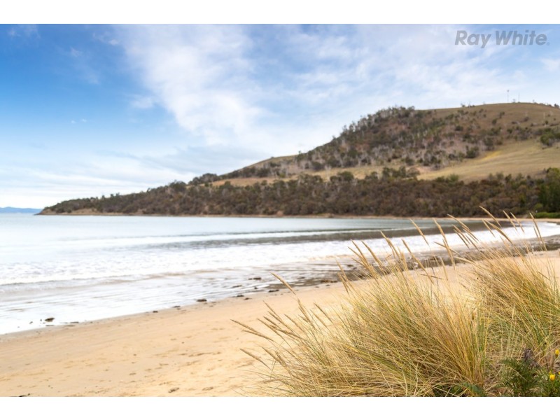 Seven Mile Beach TAS 7170