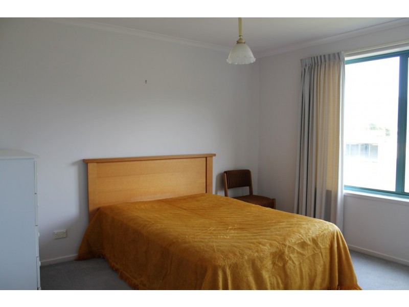 4/90 Clarence Street, Bellerive TAS 7018