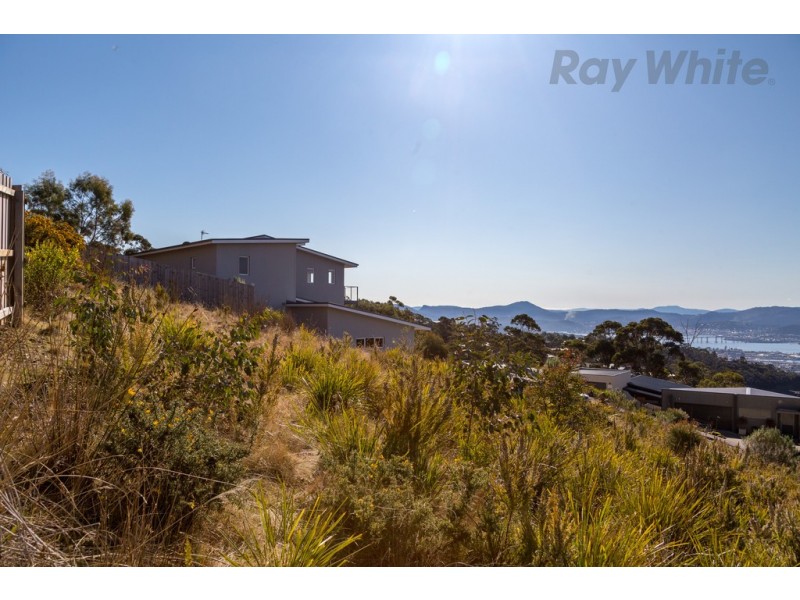 11 Hakea Drive, Tolmans Hill TAS 7007