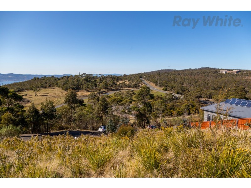 11 Hakea Drive, Tolmans Hill TAS 7007