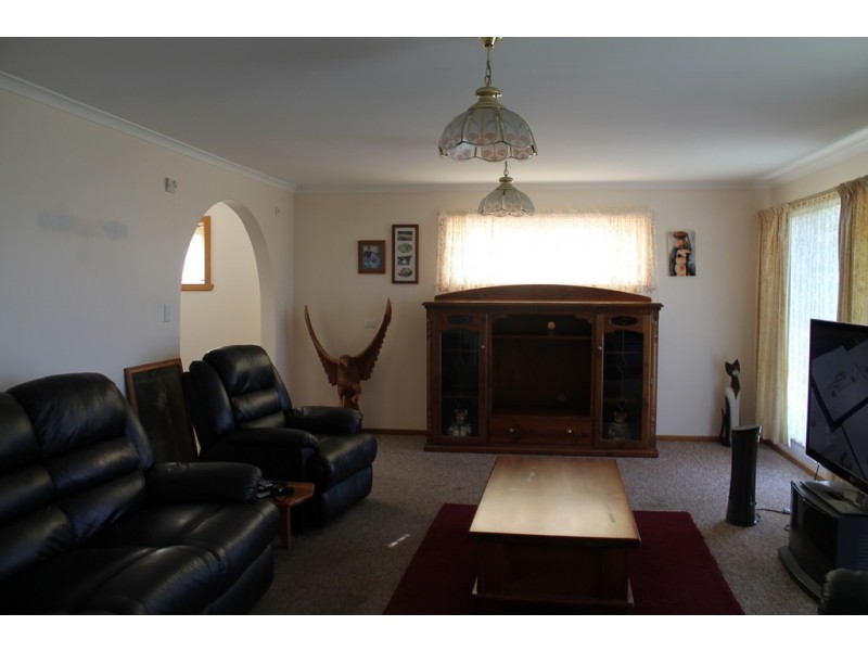 27 Officer Street, Rosetta TAS 7010