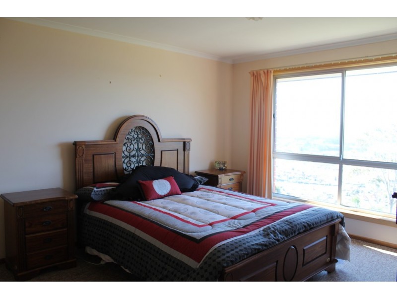 27 Officer Street, Rosetta TAS 7010