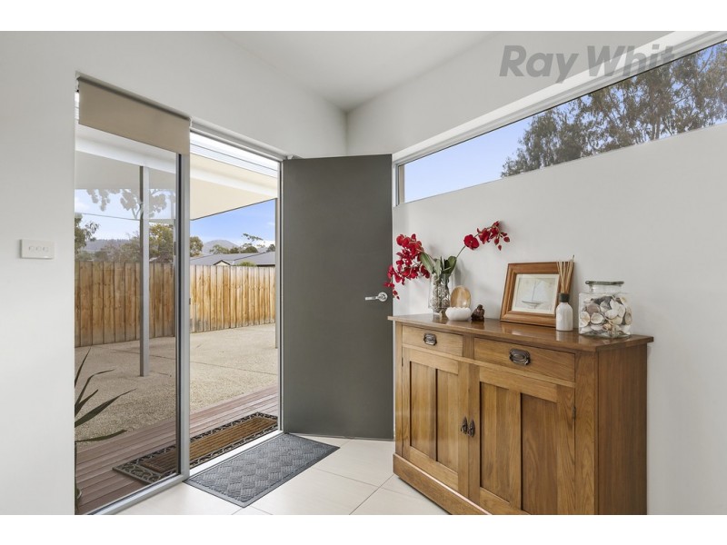 4 Aqua Place, Seven Mile Beach TAS 7170