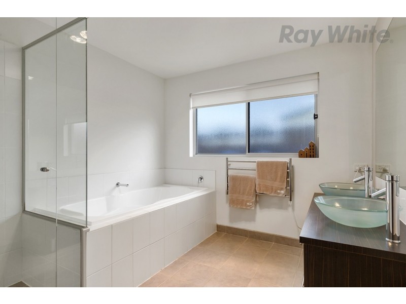 4 Aqua Place, Seven Mile Beach TAS 7170