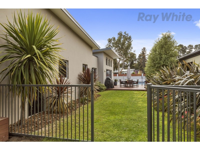 4 Aqua Place, Seven Mile Beach TAS 7170
