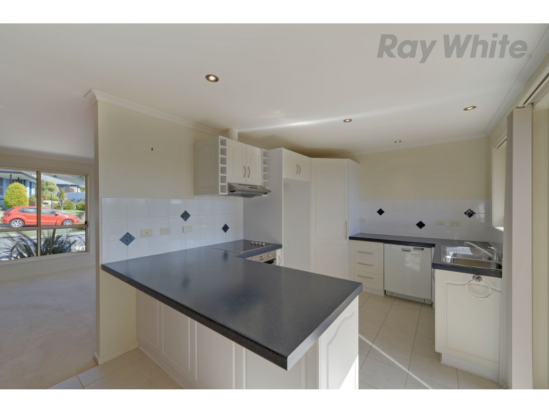 19 Elmac Cresent, Austins Ferry TAS 7011