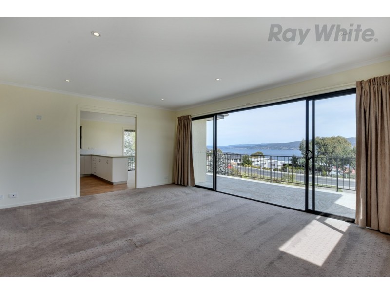 1/636 Oceana Drive, Tranmere TAS 7018