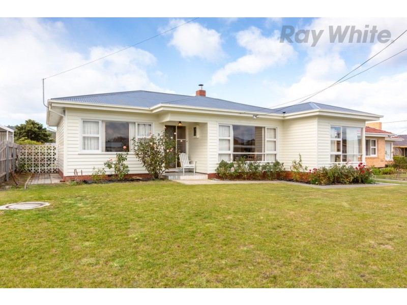 9 Correa Street, Howrah TAS 7018