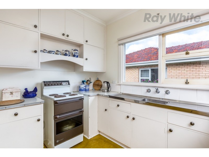 9 Correa Street, Howrah TAS 7018