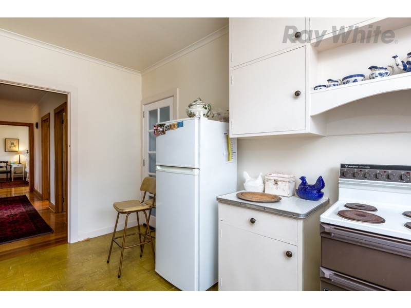 9 Correa Street, Howrah TAS 7018