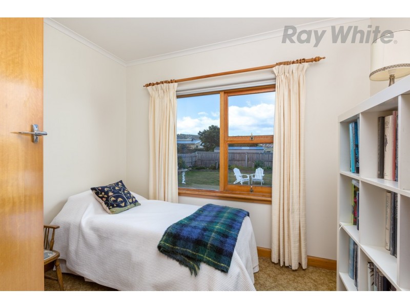 9 Correa Street, Howrah TAS 7018