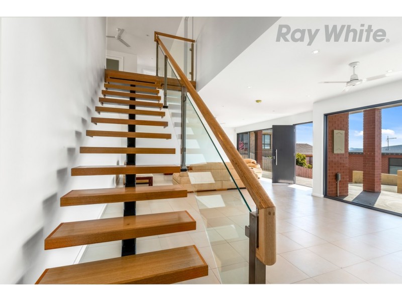 2/40 Coolabah Road, Sandy Bay TAS 7005