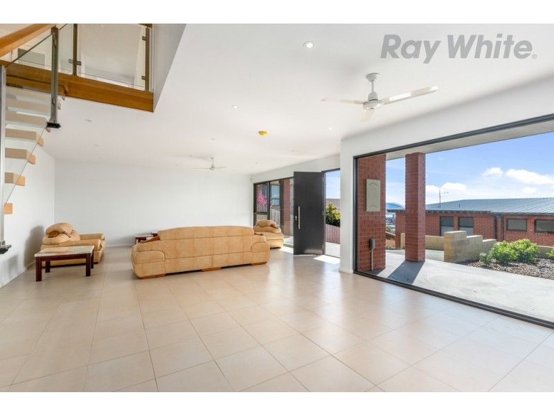 2/40 Coolabah Road, Sandy Bay TAS 7005