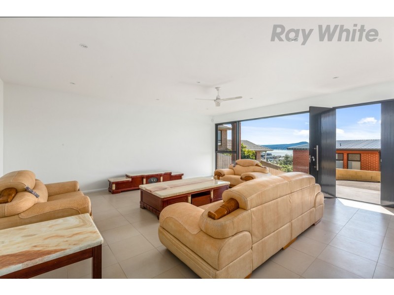 2/40 Coolabah Road, Sandy Bay TAS 7005