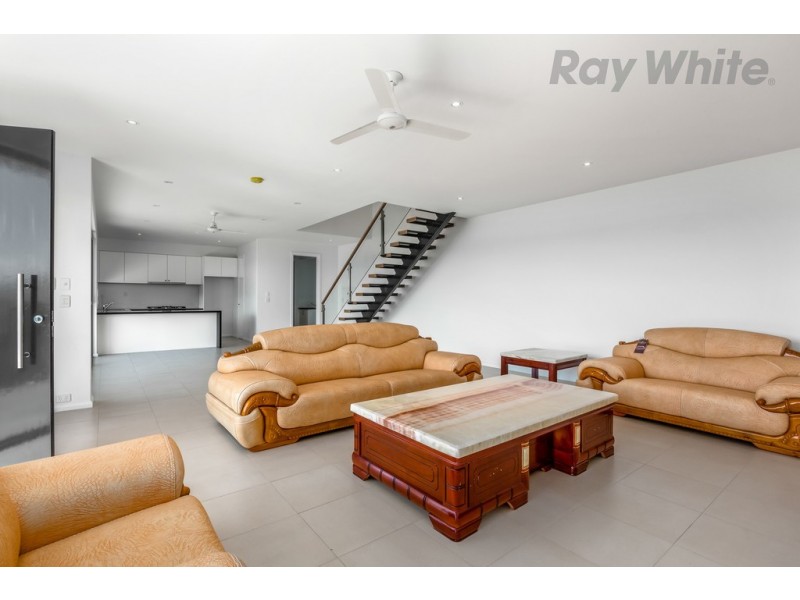 2/40 Coolabah Road, Sandy Bay TAS 7005