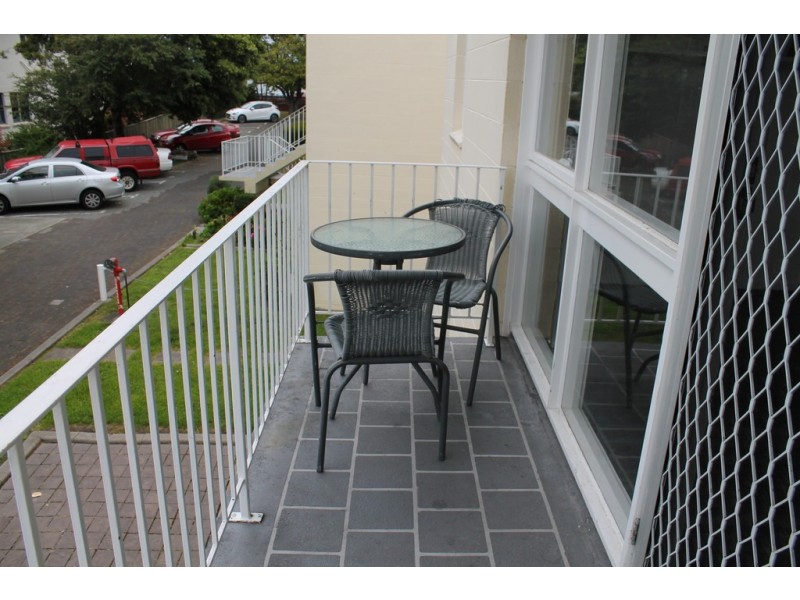 11/5 Beach Road, Sandy Bay TAS 7005