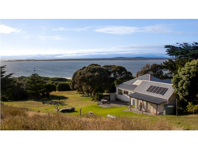 . Waterhouse Island, Waterhouse TAS 7262
